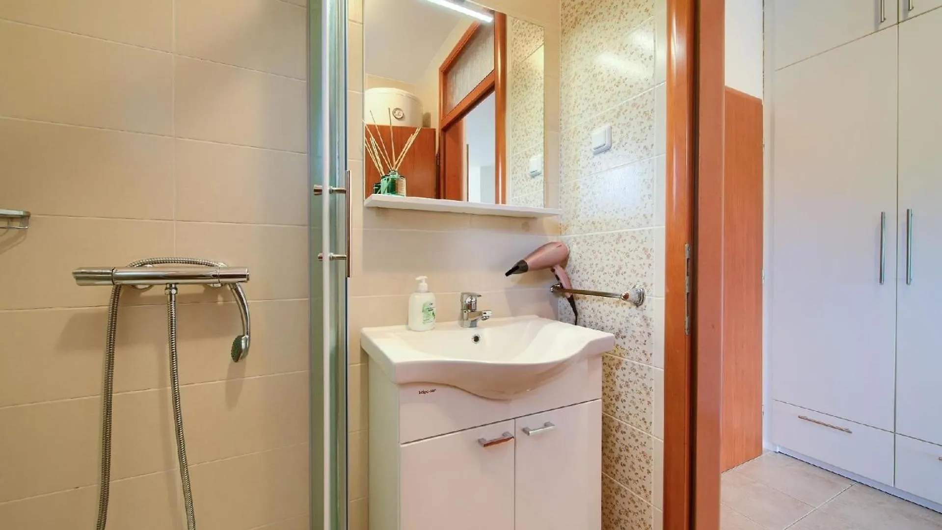 Apartment Studio Mit Balkon Silo