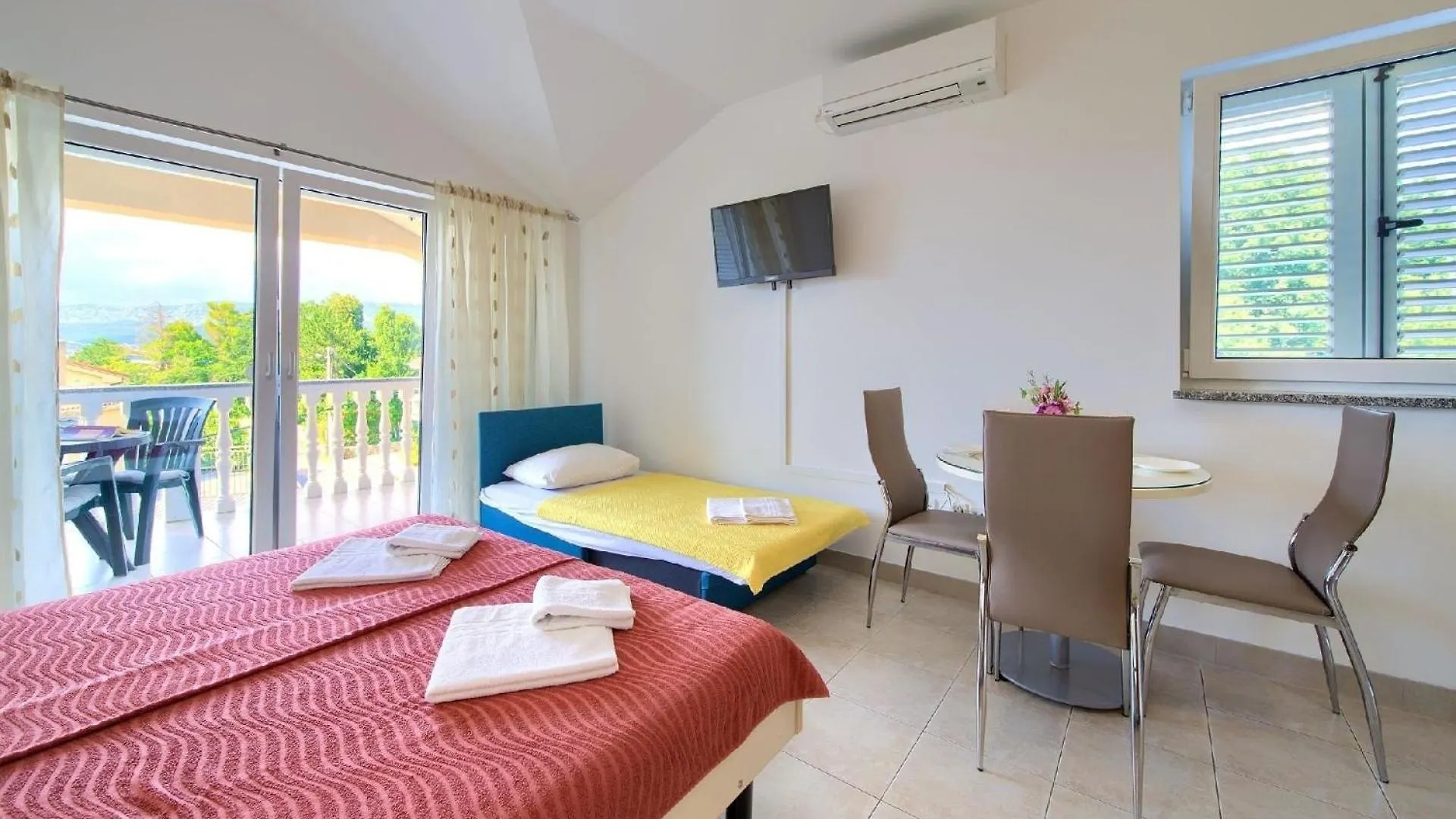 Studio Mit Balkon Silo  Apartment Silo (Krk)