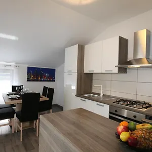 Petra Apartment